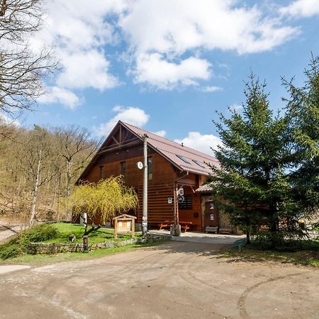 Pod Bresteckou Skalou Břestek Buitenkant foto