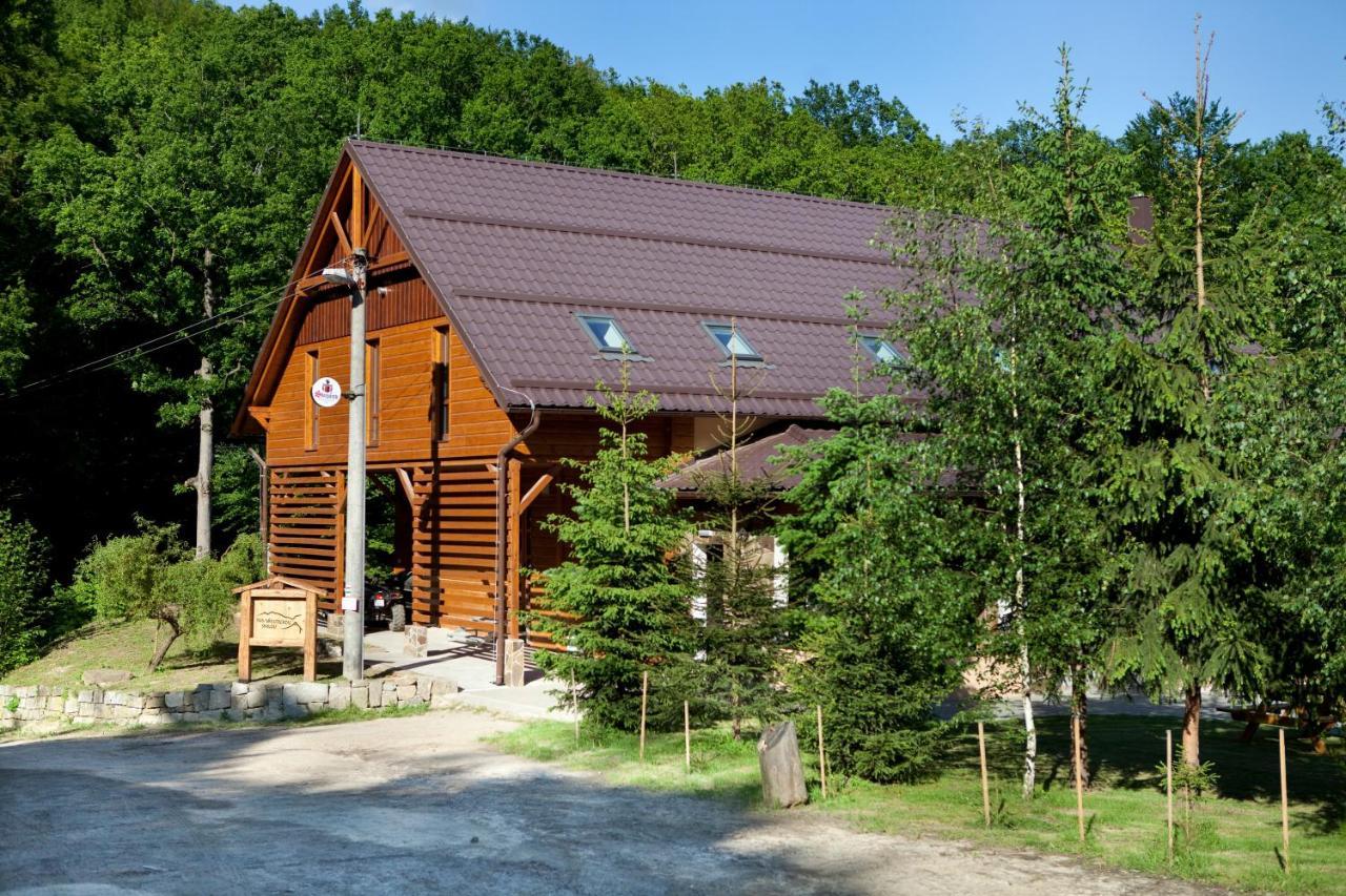 Pod Bresteckou Skalou Břestek Buitenkant foto